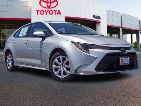 Certified 2024 Toyota Corolla LE FWD image 1