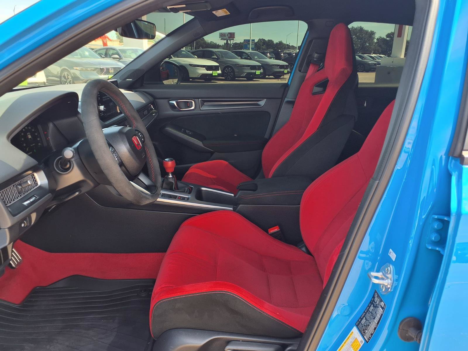 Used 2025 Honda Civic Type R image 12