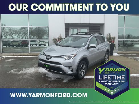 Used 2018 Toyota RAV4 XLE image 1