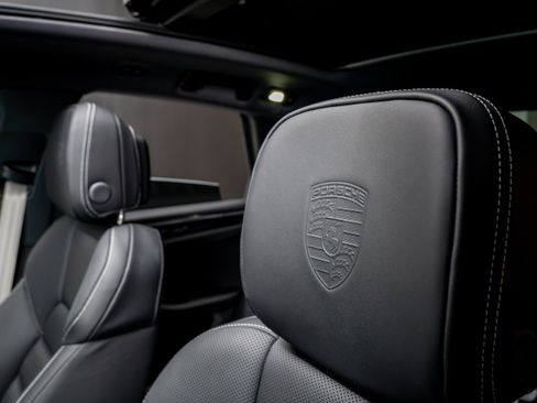 New 2026 Porsche Macan Turbo AWD/4WD image 48