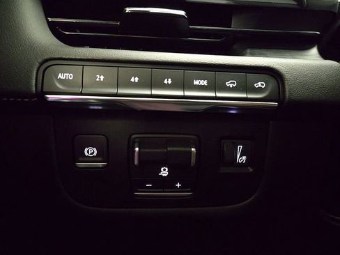 Used 2022 Cadillac Escalade Sport w/ Touring Package AWD/4WD image 25
