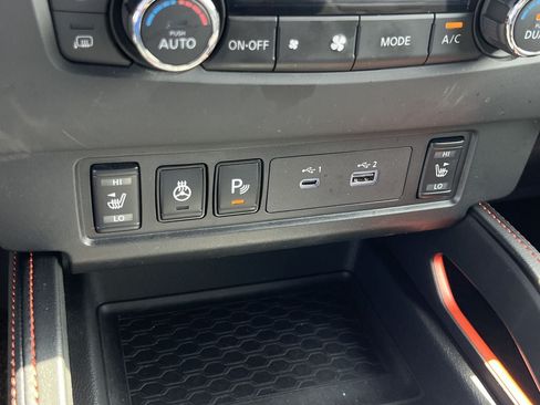 Used 2025 Nissan Frontier Pro-X w/ Pro Convenience Package RWD image 9