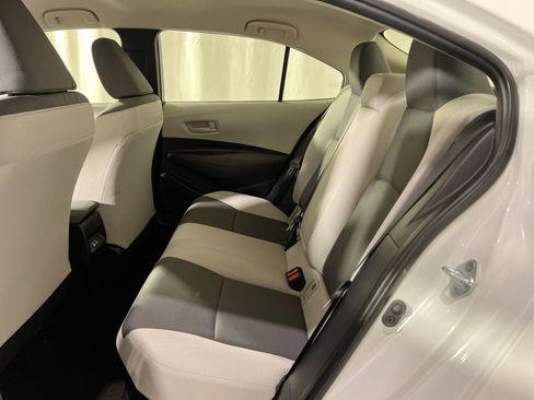 Used 2023 Toyota Corolla LE image 24