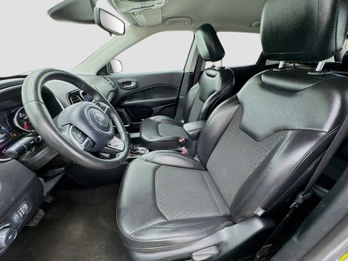 Used 2019 Jeep Compass Altitude image 13