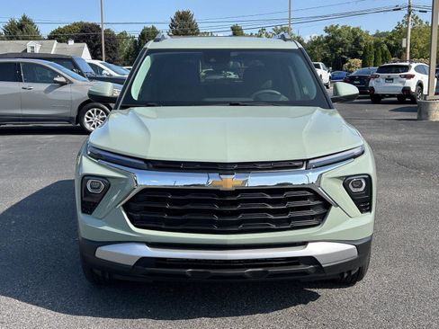 New 2026 Chevrolet TrailBlazer LT image 2