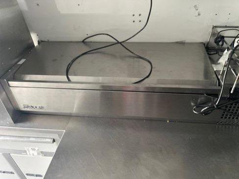 Used 2020 Mercedes-Benz Sprinter 4500 w/ Premium Plus Package image 40