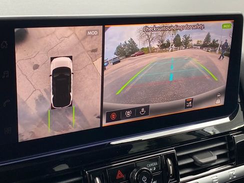 New 2026 Nissan Pathfinder SL image 26