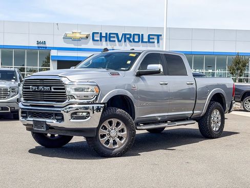 Used 2020 RAM 2500 Laramie AWD/4WD image 1