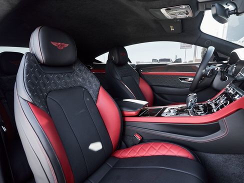 Used 2023 Bentley Continental GT S image 37