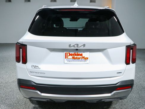 Used 2025 Kia Sorento EX w/ EX Panoramic Sunroof Package AWD/4WD image 8