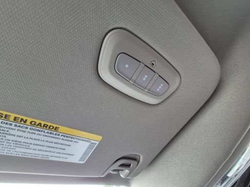 Used 2022 RAM 1500 Laramie AWD/4WD image 21