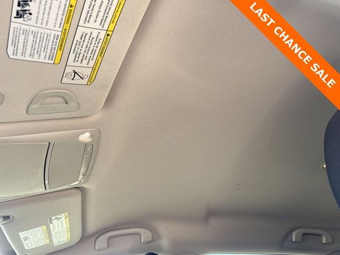 Used 2020 Nissan Rogue SV image 33