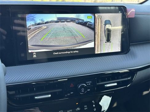 New 2026 Nissan Kicks SR image 23