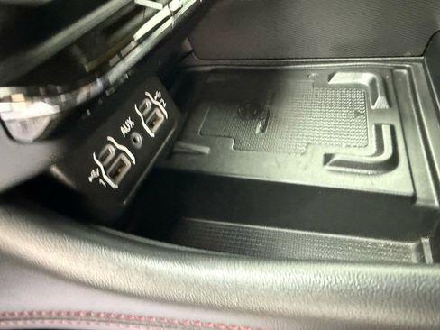 Used 2024 Dodge Durango R/T w/ Blacktop Package image 16