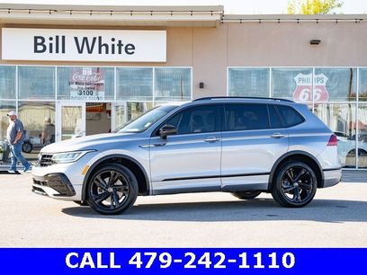 Certified 2024 Volkswagen Tiguan SE R-Line