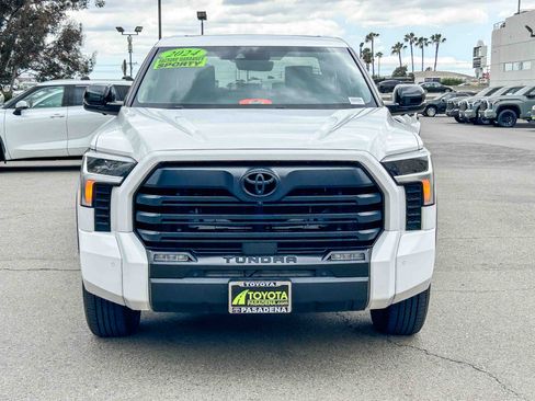 Used 2024 Toyota Tundra Limited AWD/4WD image 2