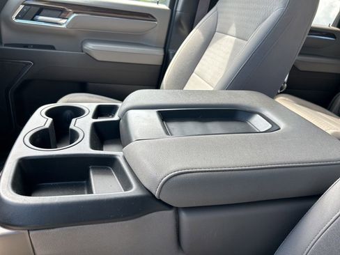 Used 2024 Chevrolet Silverado 2500 LT image 28