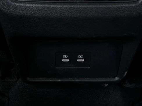 Used 2025 Nissan Rogue SV FWD image 14