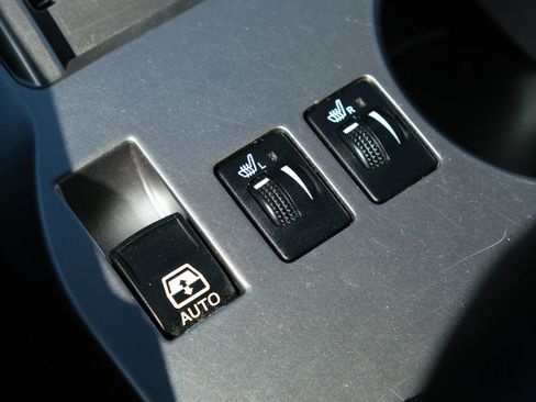 Used 2016 Toyota 4Runner SR5 Premium image 35