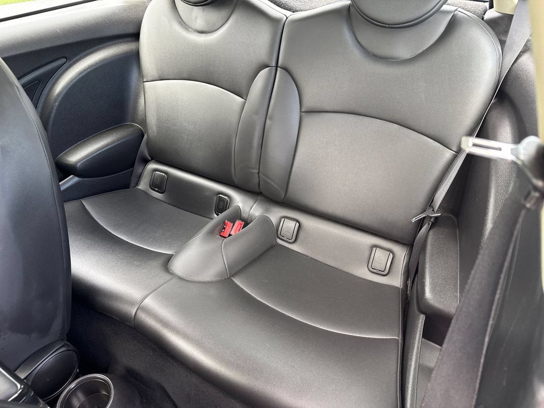 Used 2013 MINI Cooper Hardtop FWD image 11