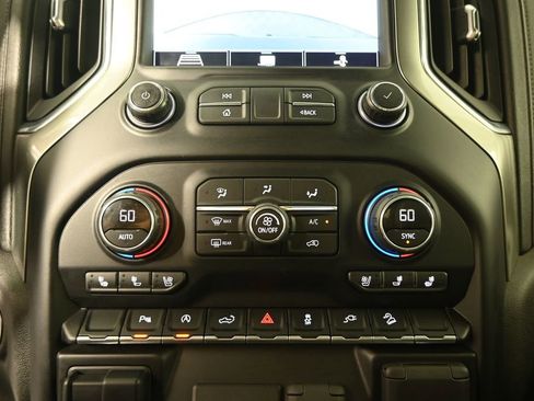 Used 2020 Chevrolet Silverado 1500 LTZ AWD/4WD image 30