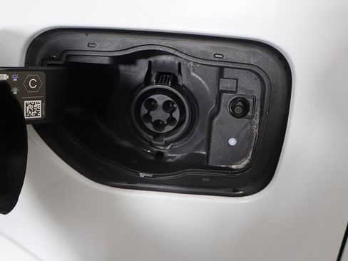Used 2023 Jeep Grand Cherokee Summit AWD/4WD image 60