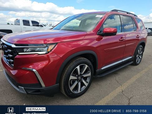 Used 2024 Honda Pilot Elite image 1