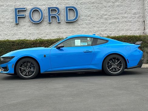 New 2025 Ford Mustang Dark Horse image 7