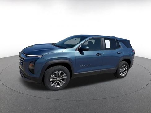 Used 2025 Chevrolet Equinox LT FWD image 8