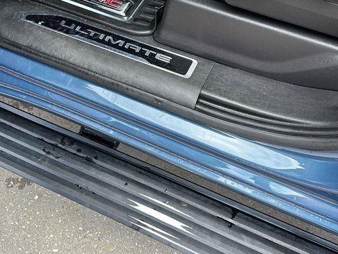 Certified 2024 GMC Sierra 2500 Denali Ultimate AWD/4WD image 17