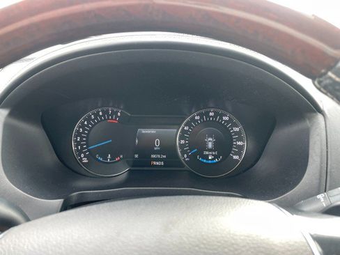 Used 2019 Ford Explorer Platinum image 27