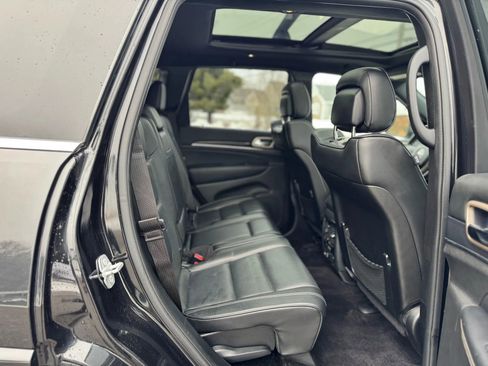 Used 2016 Jeep Grand Cherokee Overland w/ Advanced Technology Group image 20