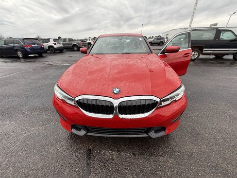 Used 2021 BMW 330i Sedan w/ Convenience Package image 4