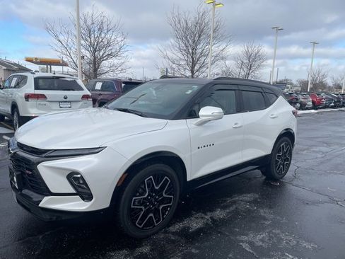 Used 2023 Chevrolet Blazer RS w/ Driver Confidence II Package image 5