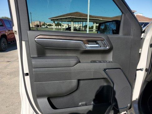 New 2026 Chevrolet Silverado 1500 RST w/ LPO, Dark Essentials Package image 16