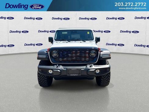 Used 2025 Jeep Wrangler Unlimited Sport AWD/4WD image 3