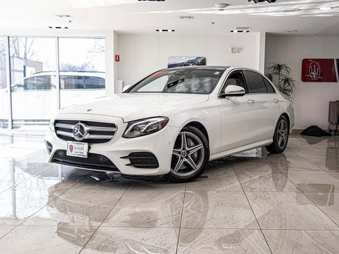 Used 2018 Mercedes-Benz E 400 E 400 image 1