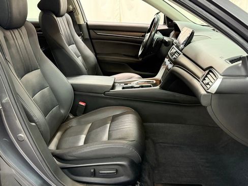 Certified 2020 Honda Accord Touring image 29