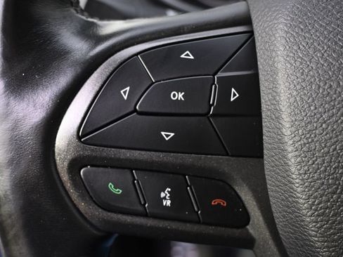 Used 2019 Jeep Cherokee Trailhawk AWD/4WD image 35