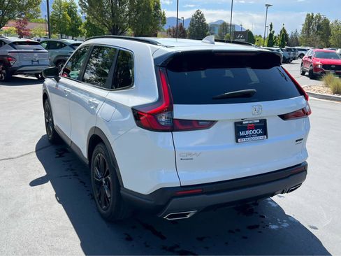 Used 2025 Honda CR-V Sport Touring image 10