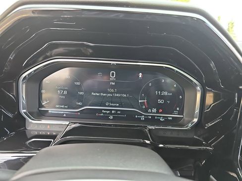 Used 2023 GMC Sierra 1500 SLT w/ SLT Premium Package image 18