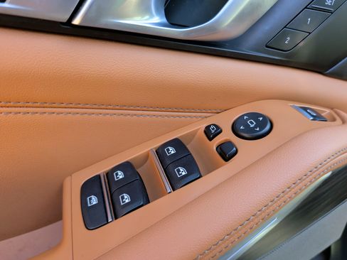 Certified 2024 BMW X5 xDrive40i w/ Premium Package image 26