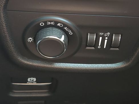 Used 2023 Jeep Grand Cherokee L Laredo AWD/4WD image 15