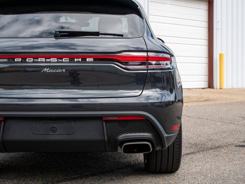 Used 2024 Porsche Macan image 15