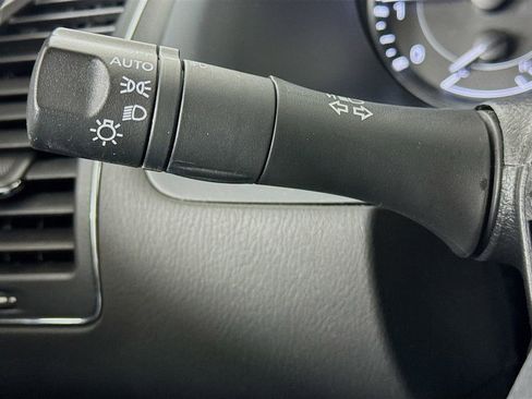 Used 2022 Nissan Armada SL image 10