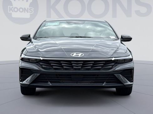 New 2026 Hyundai Elantra SEL Sport Premium FWD image 11