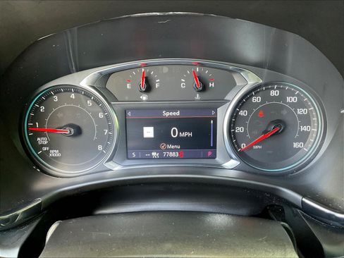 Used 2022 Chevrolet Equinox RS w/ Infotainment Package FWD image 13