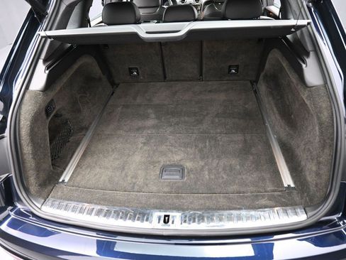 Certified 2020 Bentley Bentayga image 33