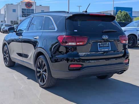 Used 2020 Kia Sorento S AWD/4WD image 3