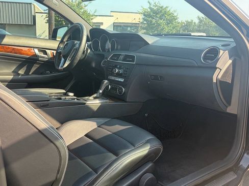 Used 2013 Mercedes-Benz C 250 Coupe image 8